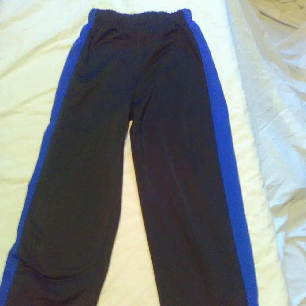 Boys 6/7 Super Man Athletic Pants.